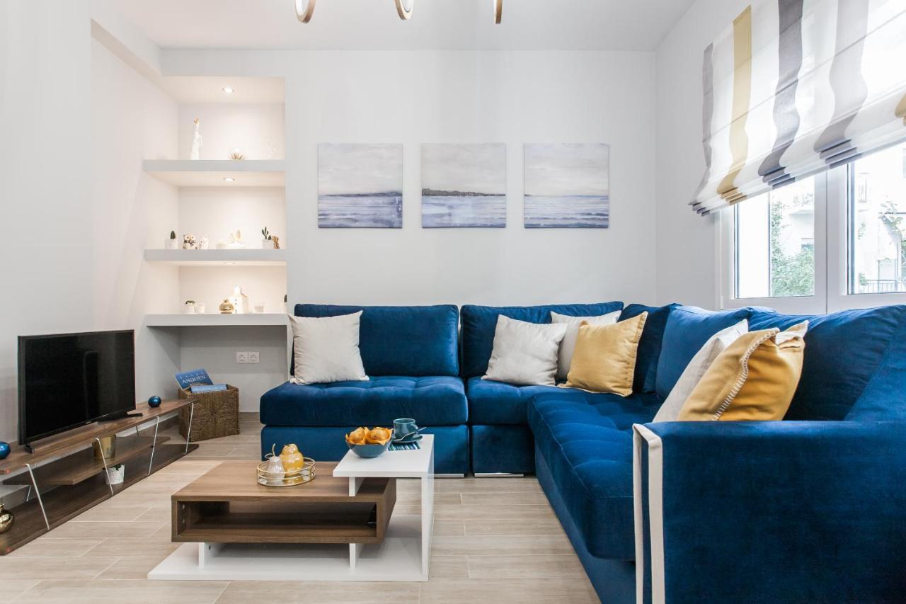 Luxury Seaside Apartment Next To Starbucks Opossite The Beach Park Of Flisvos Athens Luaran gambar