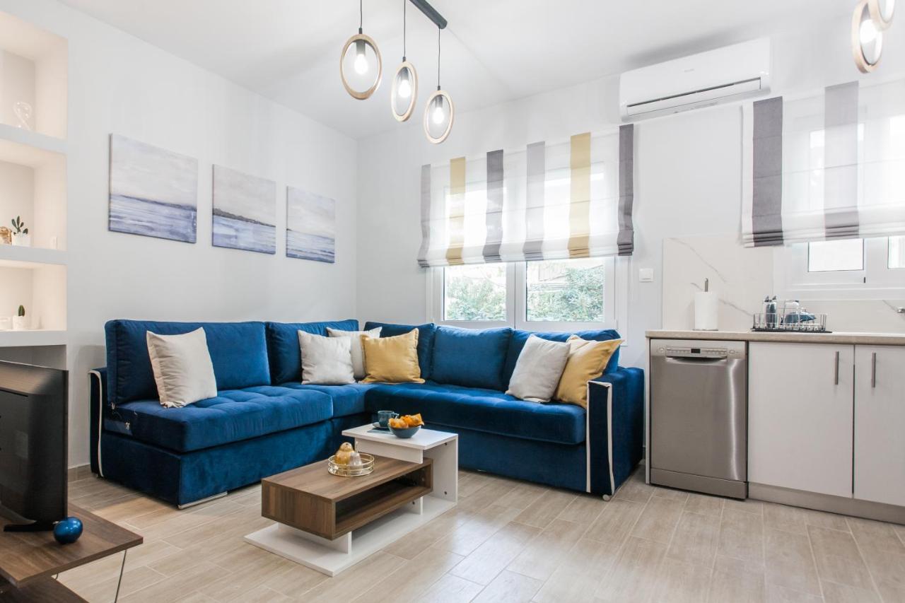 Luxury Seaside Apartment Next To Starbucks Opossite The Beach Park Of Flisvos Athens Luaran gambar