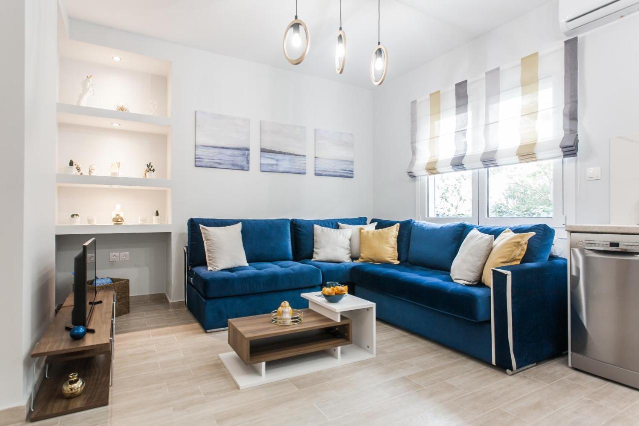 Luxury Seaside Apartment Next To Starbucks Opossite The Beach Park Of Flisvos Athens Luaran gambar