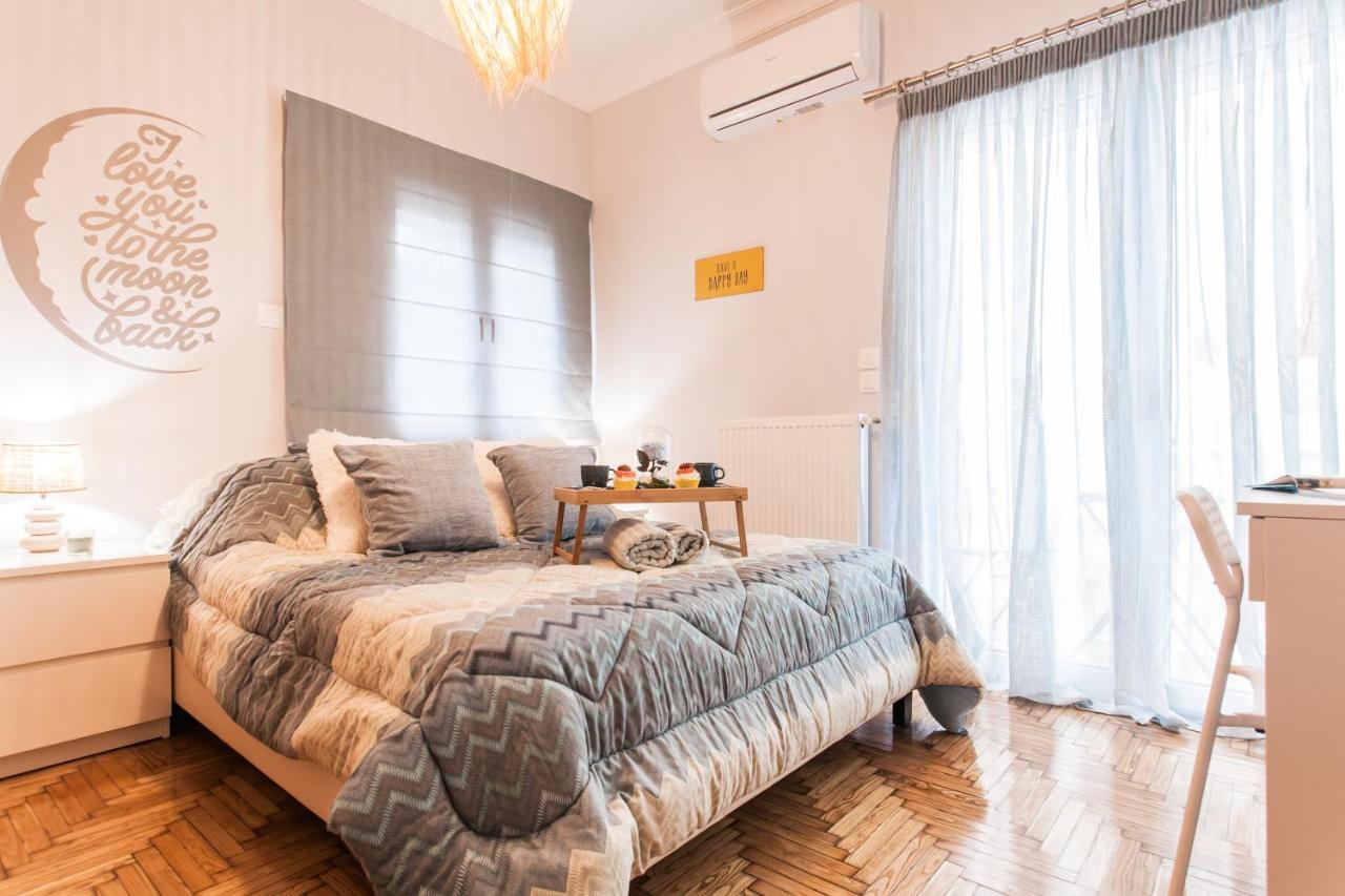 Luxury Seaside Apartment Next To Starbucks Opossite The Beach Park Of Flisvos Athens Luaran gambar